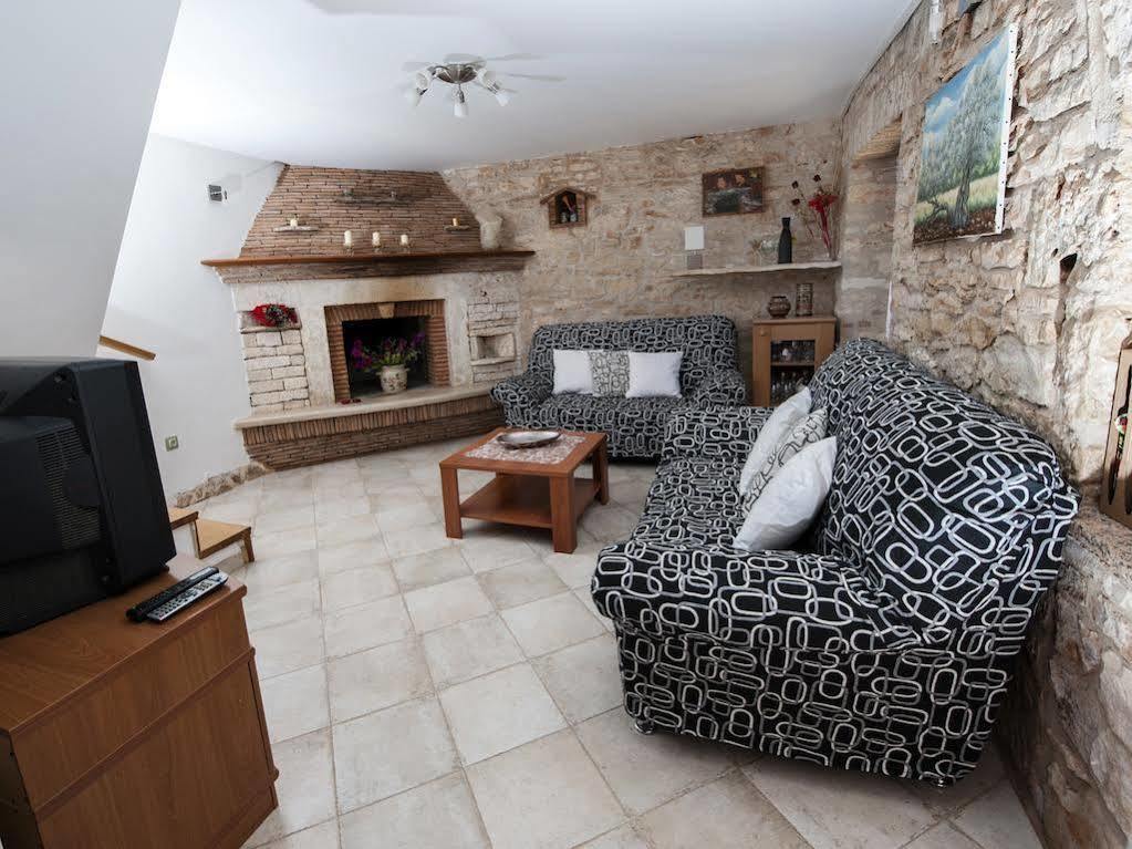 Holiday Apartment Daria 20 Ρόβινι Εξωτερικό φωτογραφία
