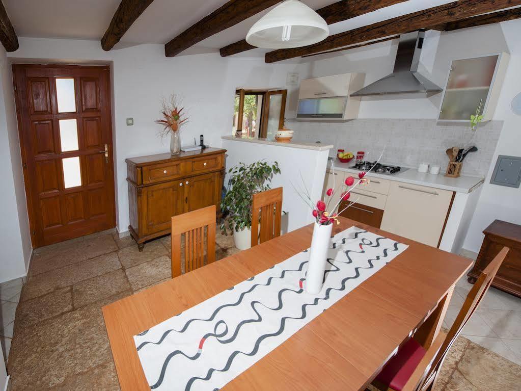 Holiday Apartment Daria 20 Ρόβινι Εξωτερικό φωτογραφία
